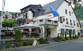 Weinhaus Berg
